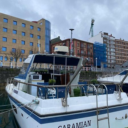 Experiencia En El Mar Gijon C Hotel Bagian luar foto